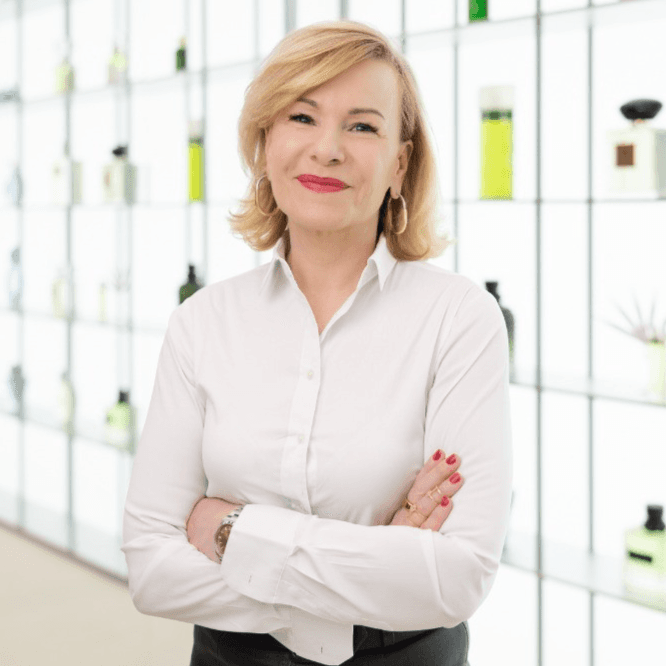 Barbara Lavernos - undefined